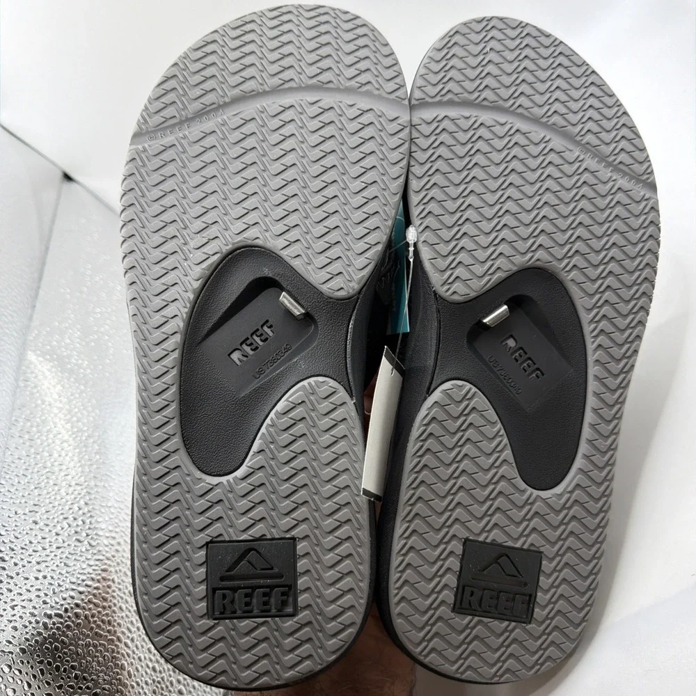Reef Fanning Flip Flop Men's Black Sandals With Bottle Opener Size 8. New
